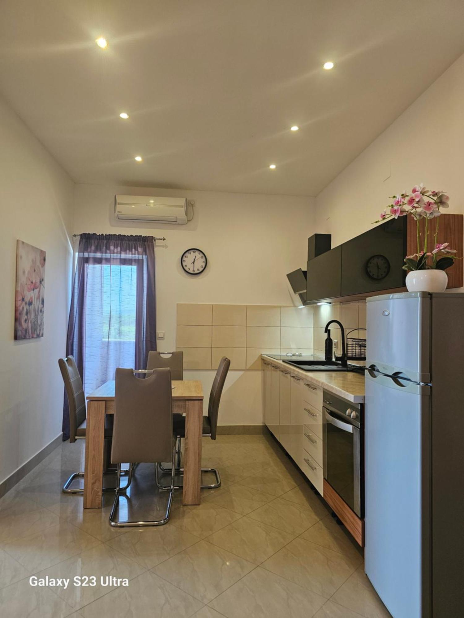 Apartmani Dianna Kaštela Exteriér fotografie